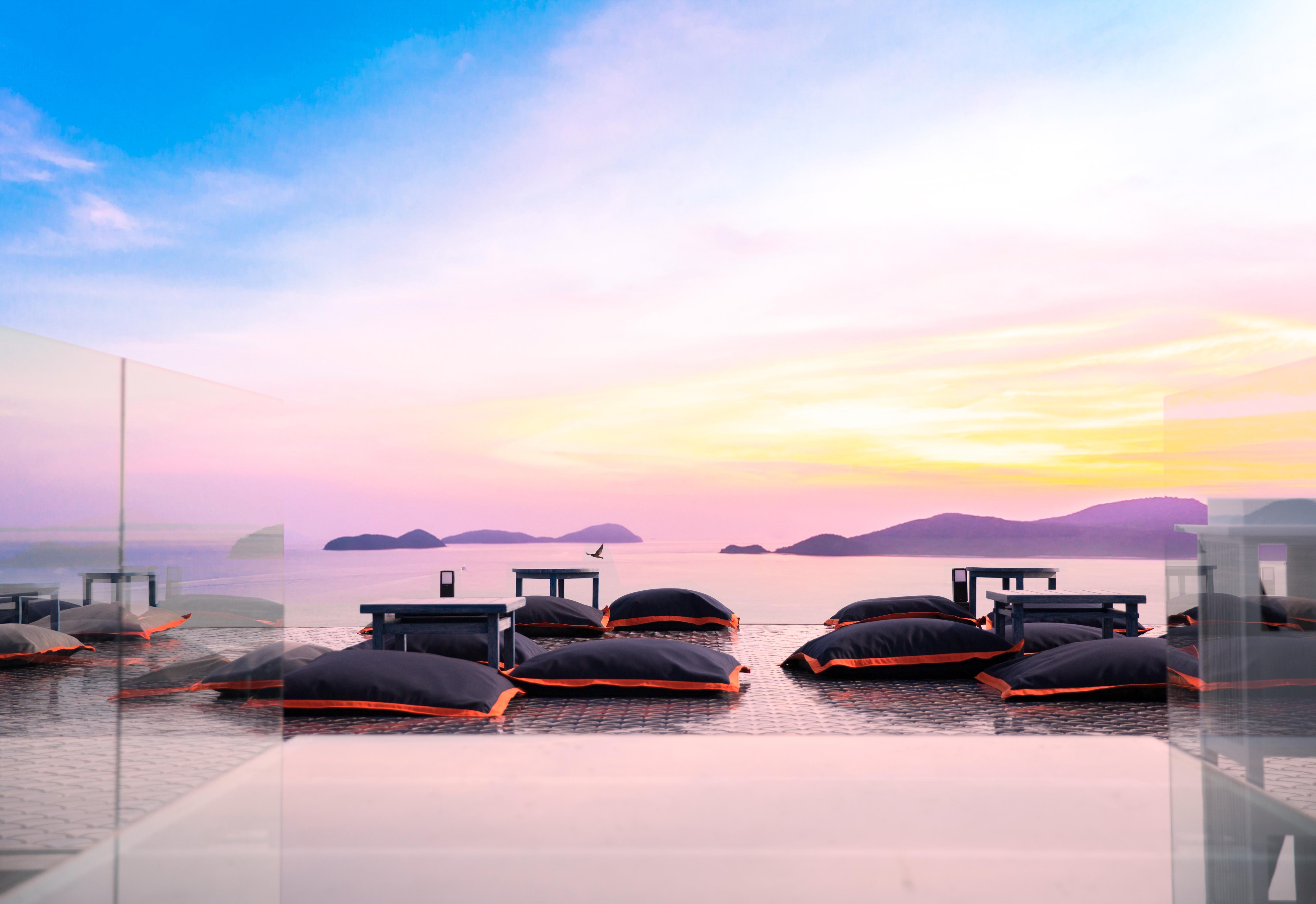 Sri Panwa Phuket Luxury Pool Villa Hotel - Sha Plus Экстерьер фото View of the Gulf of Thailand from the rooftop bar
